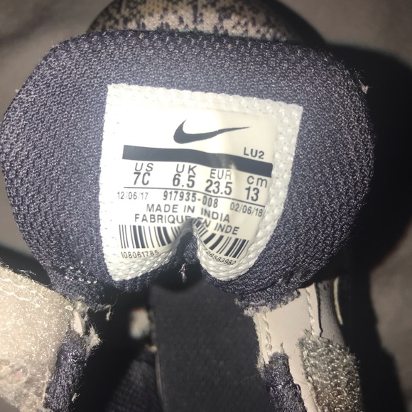 Toddler Nike - Picture 3 of 3